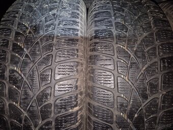 235/55 R18 100H 4x zimní Dunlop 6mm - 4