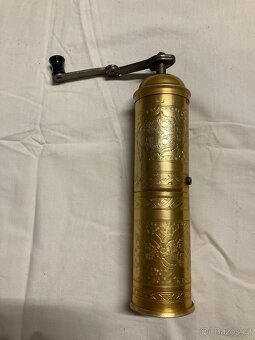 směs starožitných a retro věcí - 4