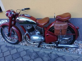 Jawa 250-11 pérák 1949 po kompletní renovaci - 4