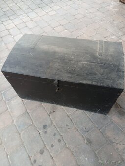 Staré dřevěné kufry, koš - 4