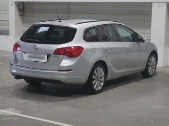 Opel Astra 1.4T , 103 kW benzín, 2011 - 4