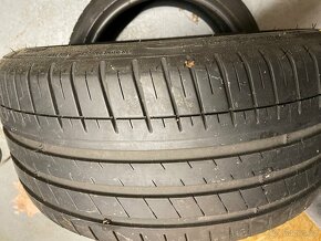 Prodam 2ks letni pneu Michelin Pilot sport 3 - Ru 245/35 R18 - 4