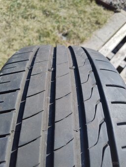 Letní pneu 235/55 R17 - 4
