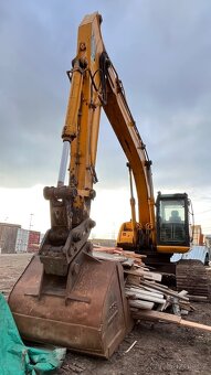 Pásový Bagr JCB JS220 - 4