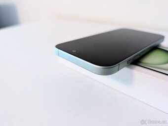 Apple iPhone 15 128GB Mint jako NOVÝ - 4