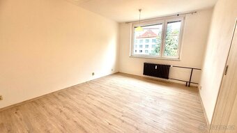 Pronájem, byt, 1+1, 33 m², Březinova, Jihlava - 4