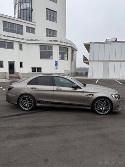 Mercedes C63 W205 - 4