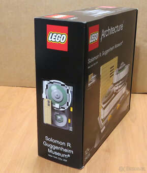 LEGO 21035 Solomon R. Guggenheim Museum - 4