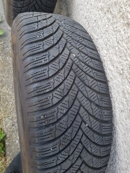 Firestone winterhawk 195/65 r15 - 4