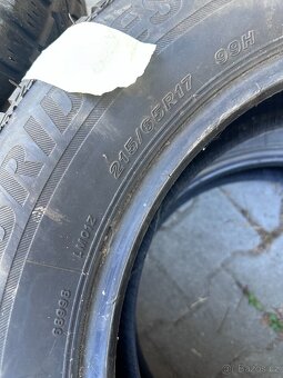 2ks zimních pneu 215/65 R17 - Bridgestone - 4