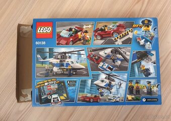 LEGO CITY 60138 Honička ve vysoké rychlosti - 4