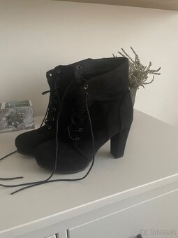 Boty na podpatku vel.37 - 4