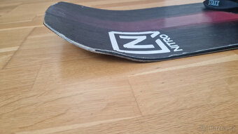 Snowboard Nitro Team 2024 s vázáním - 4