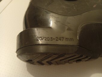 PRODÁM DĚTSKÉ LYŽÁKY SALOMON - 4