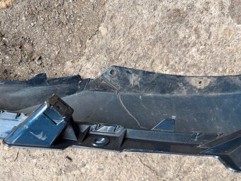 Škoda Superb 3 přední nárazník modra - 4