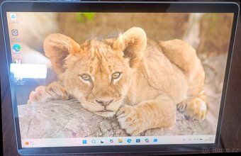 Jako nový Microsoft Surface Pro 9 - 4