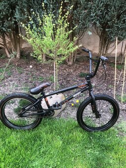 Freestyle BMX Mongoose legion l60 2019 - 4