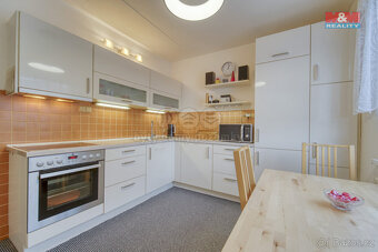Prodej bytu 3+1, 75 m², Pernarec - 4