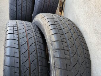 16"zánovní letní pneu Bridgestone 215/65/16C 4400Kč/4ks - 4