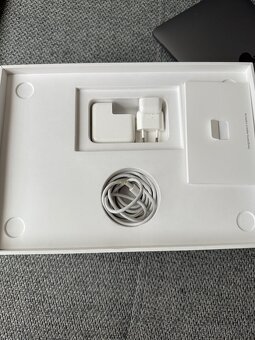 MacBook Air 13” 2019 128GB - 4