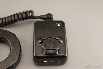 Canon ML-3 Macro Ring Lite pro makro fotografii - 4