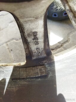 Kola originál Audi 17" 8J ET47 245/45 R17 - 4