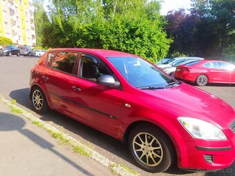 Prodám Kia Ceed - 4