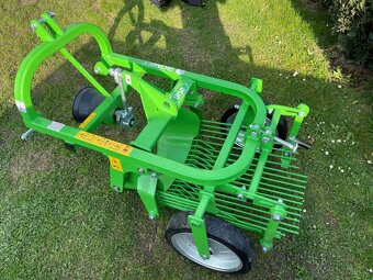 Vibrační vyoravac Bomet Ursa za traktor - 4