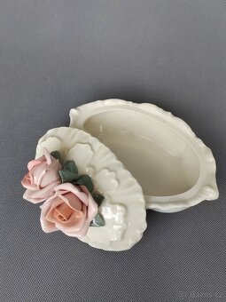 Krásná porcelánová dóza s růžemi od Karl Ens (1919-1945) - 4