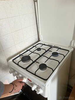 Kombinovaný Plynový sporák a Elektrická trouba Electrolux - 4