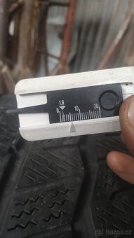 Zimní pneu 235/65/16c - 4