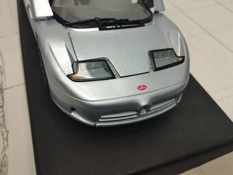 Bugatti EB110 1/18 Anson - 4