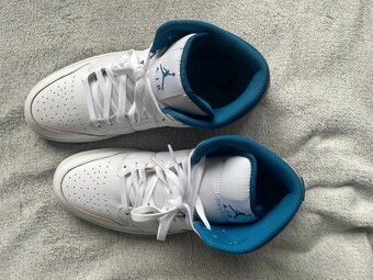 Nike Air Jordan 1 Mid Se - 4