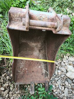 Hladká lopata, zubatá unc, locust - 4