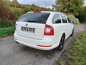 Škoda Octavia RS 2.0 TDI 125kw DSG Combi, Černá alcantara - 4