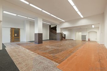 Pronájem obchod, Nový Jičín, Masarykovo náměstí - 4