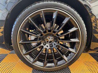 Mercedes-Benz Třídy E, 400d 4x4 DPH AMG - 4