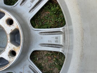 Prodám ALU disky Borbet 7Jx16H2 ET35 - 4