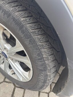 Ford Kuga 1.5 EcoBoost - 4