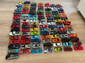 Autička hot wheels nové 1/64 - 4