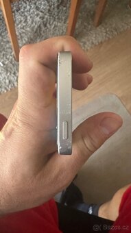 iPhone SE 1. gen. - 4