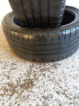 Bridgestone 225/40/18 - 4