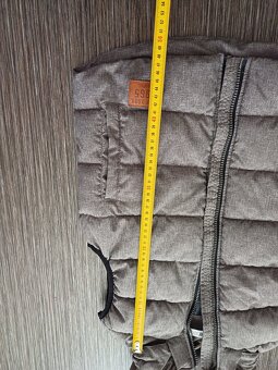 Vesta zn. H&M vel.146 - 4