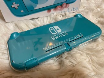 Nintendo Switch lite - 4