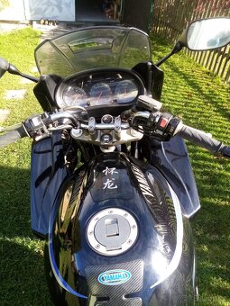 Yamaha Diversion XJ 900S - 4