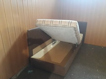 Postel s uloznym prostorem - 4