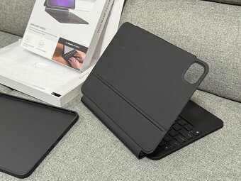 ESR Rebound 360 klávesnice pro iPad Pro 11 2024 M4 - 4