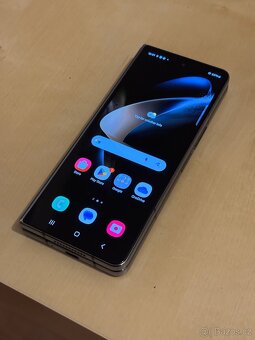Samsung Galaxy Fold 4 - 4