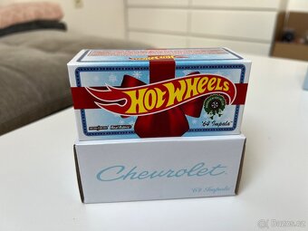Hot Wheels RLC Chevrolet Impala - 4