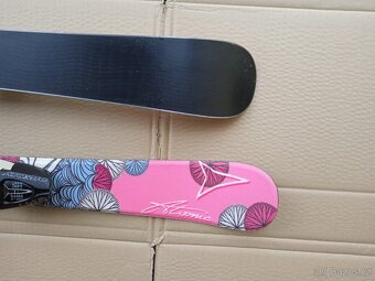 Lyže Atomic 80 cm- velmi zachovalé - 4